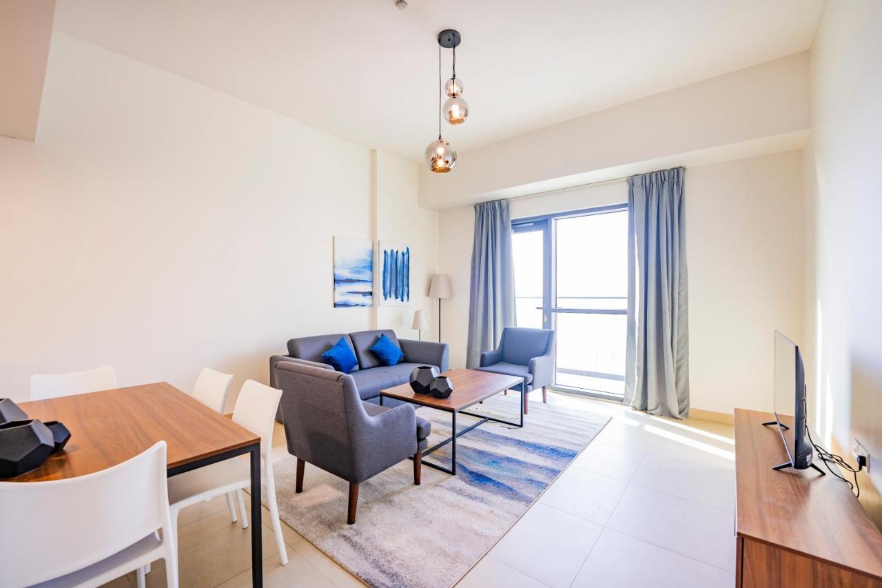 Expo Village Serviced Apartments Дубай Екстер'єр фото