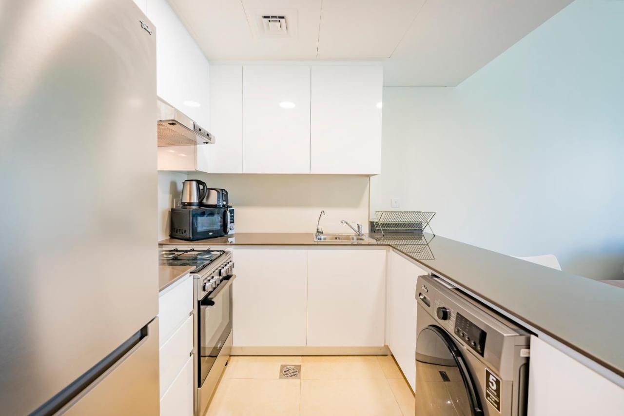 Expo Village Serviced Apartments Дубай Екстер'єр фото