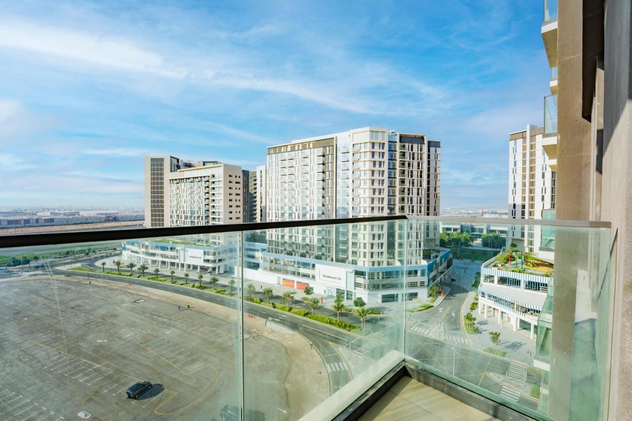 Expo Village Serviced Apartments Дубай Екстер'єр фото