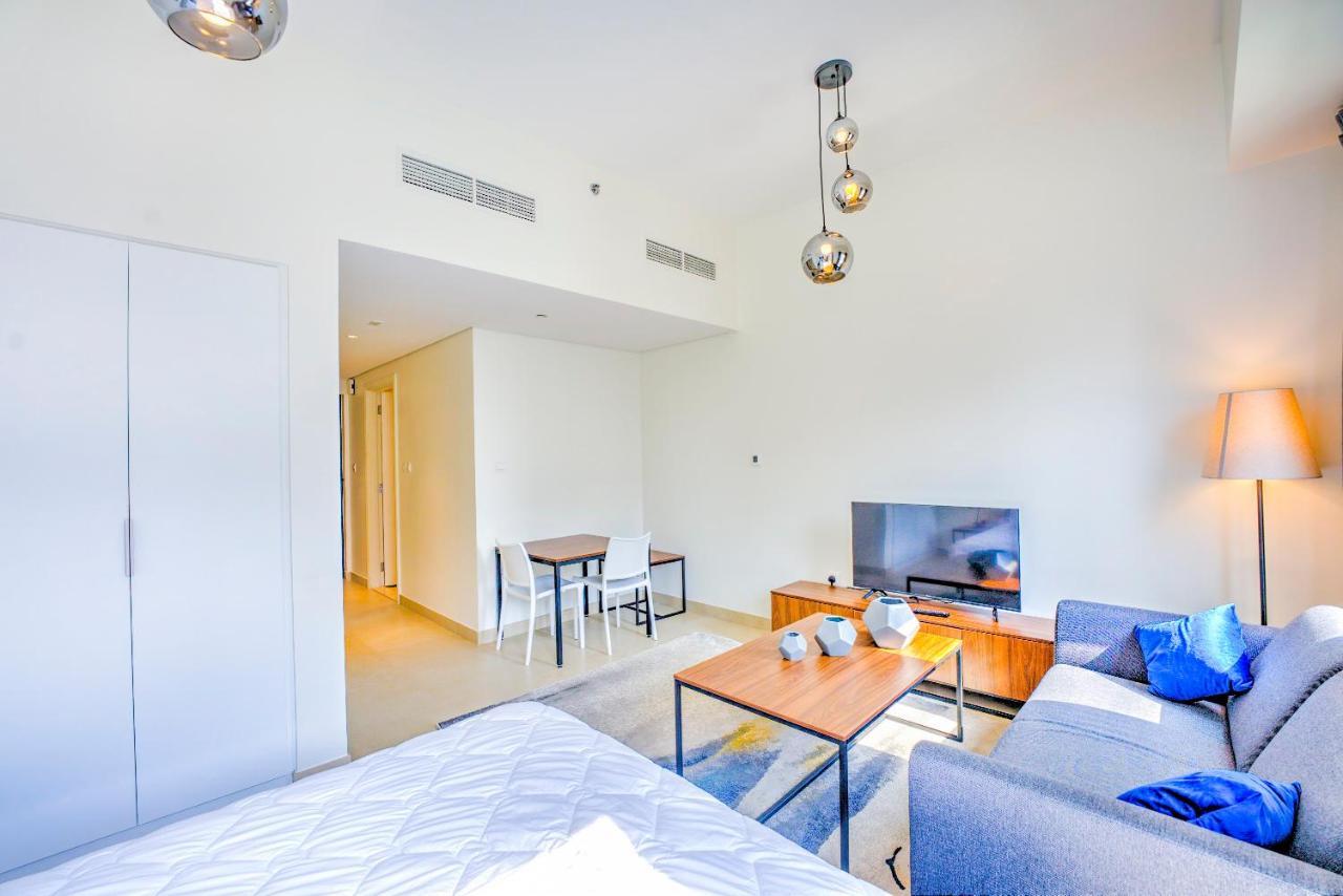 Expo Village Serviced Apartments Дубай Екстер'єр фото